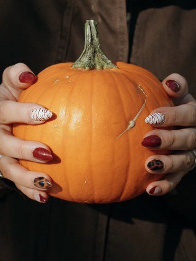 Pumpkin nail art
